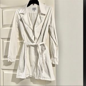 Georgio Armani junior white jacket trench
